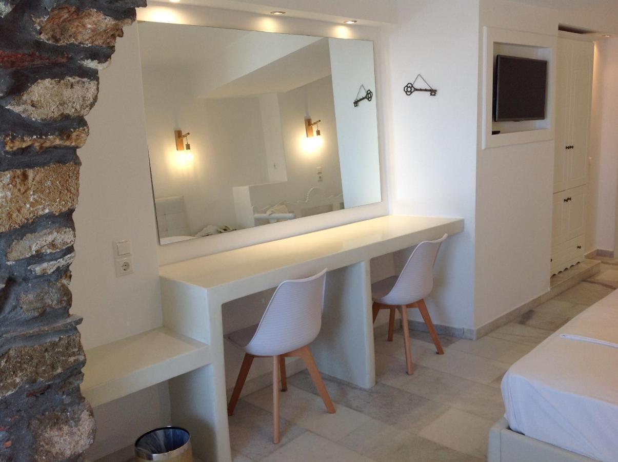 Hotel Anixis Naxos City Exterior photo